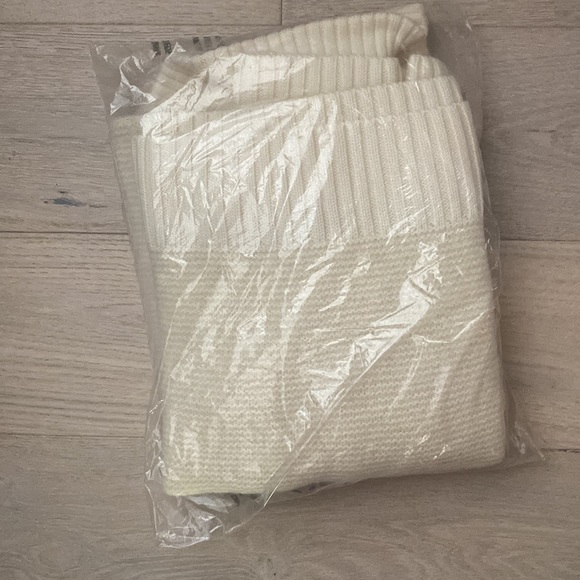 Veronica Beard Brogan Sweater Ivory Cream - Picture 5 of 5